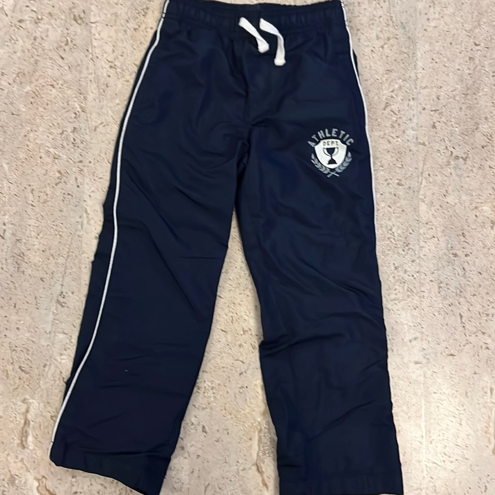 Children’s place Nylon type track pants with warm liner boys 5/6
